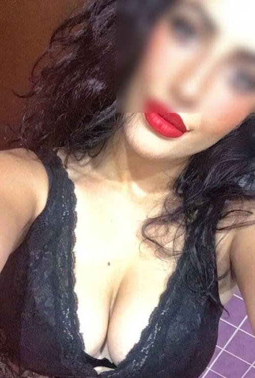 Femme beurette le Mans cherche compagnie et dialogue